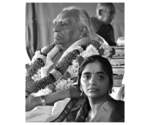 Guruji i Abhi